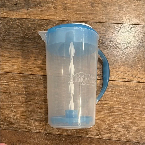 Dr. Brown's Blue Formula Mixing Pitcher - Picture 1 of 3